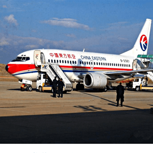 重庆梁平机场物流航空快运业稳步发展的原因是什么？